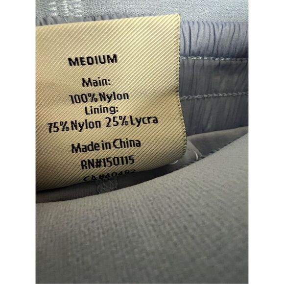 Varley Fresno Shorts - Picture 8 of 8